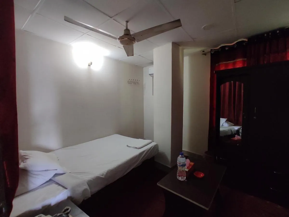 Hotel Givenci Farmgate Dhaka 0*,